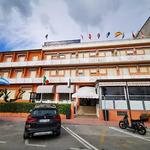 Milani Hotel
